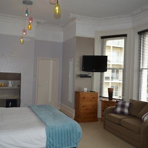 The Sheldon B&B - Free Private Parking